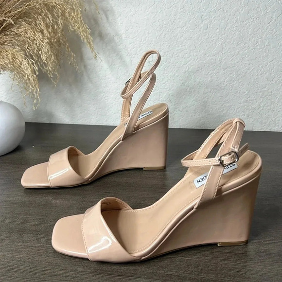 Steve Madden Patent Leather Strappy Wedges - Picture 1 of 9